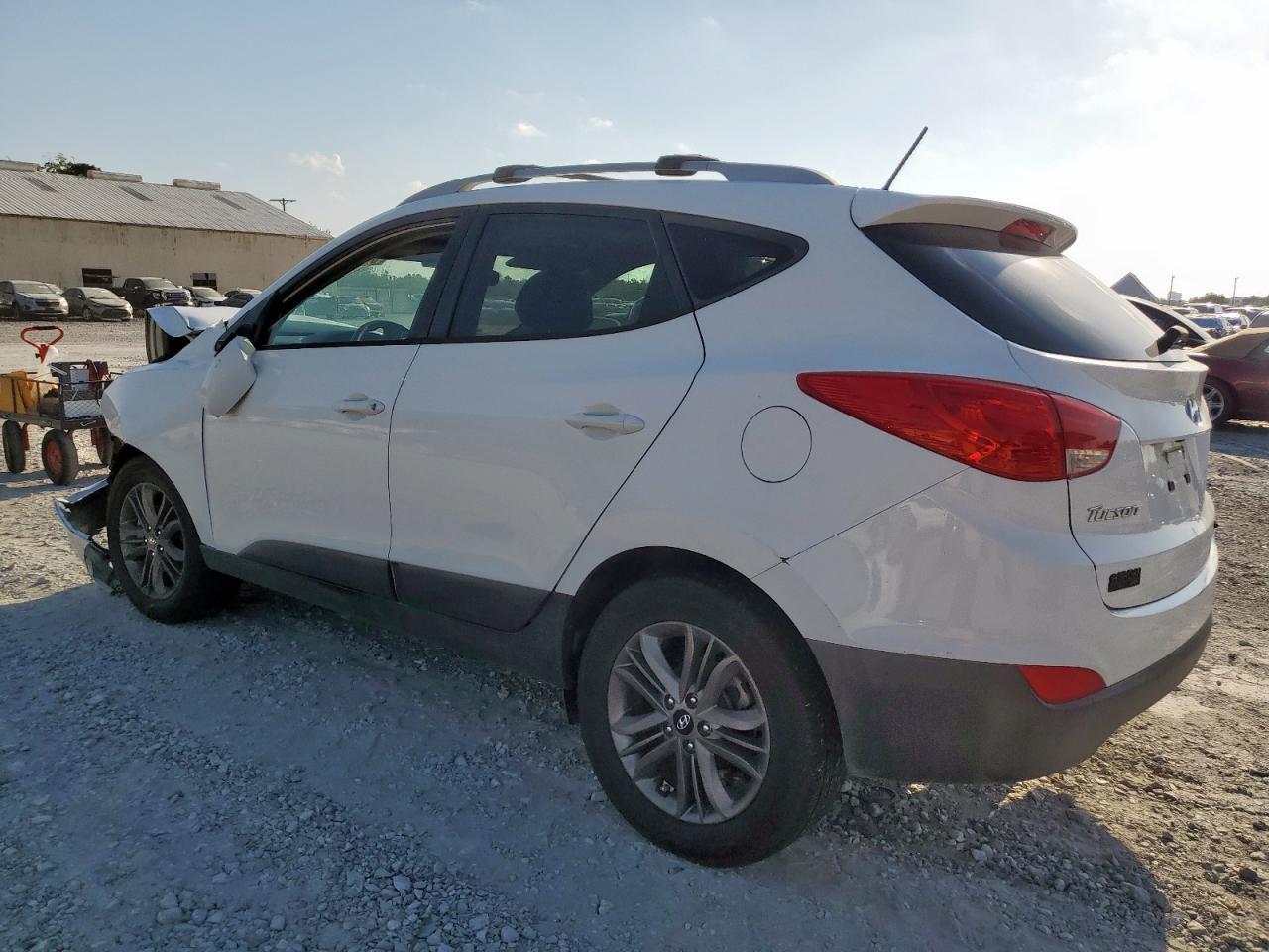 2015 Hyundai Tucson Limited - Image 2