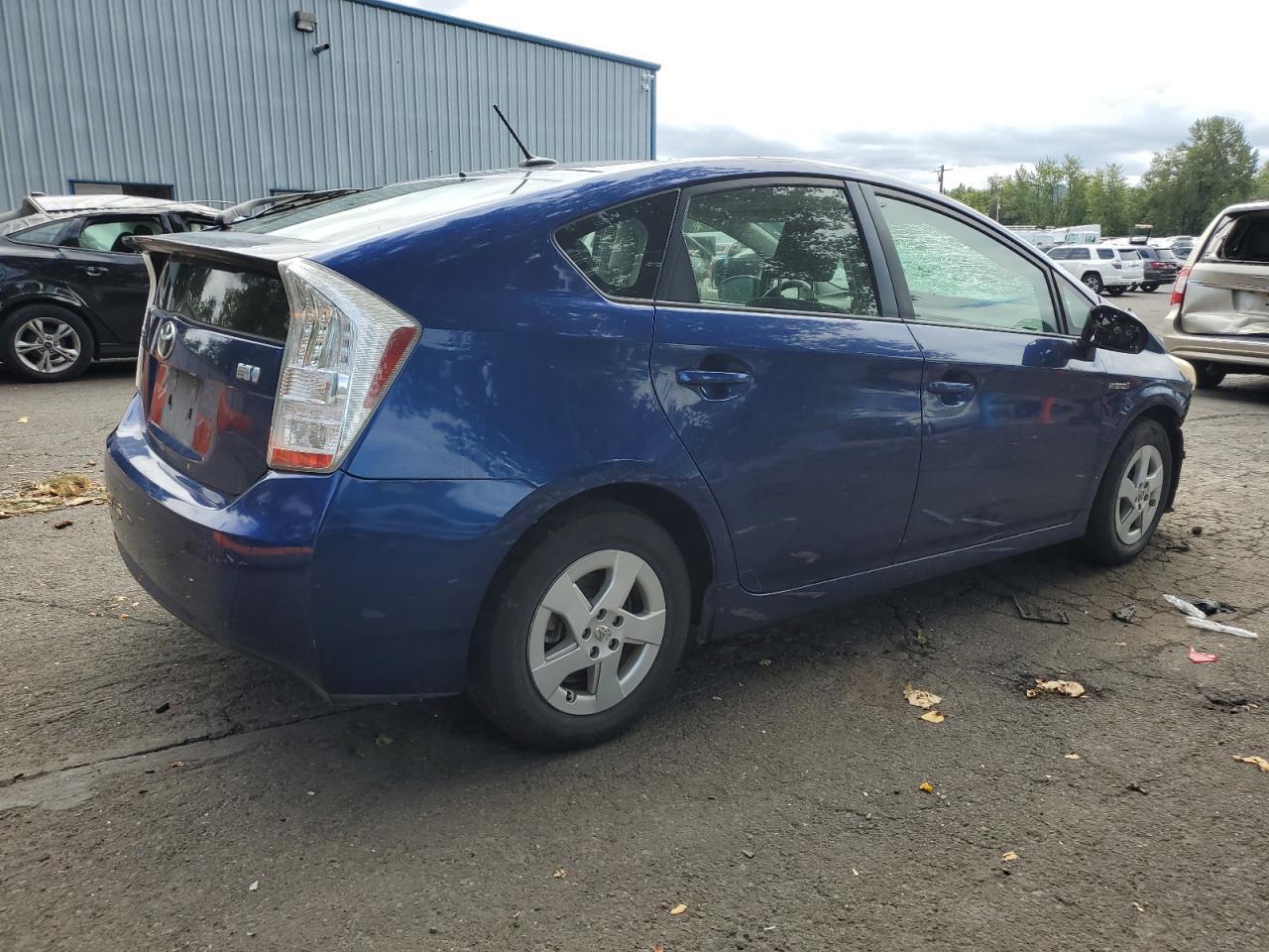 2010 Toyota Prius - Фото 3