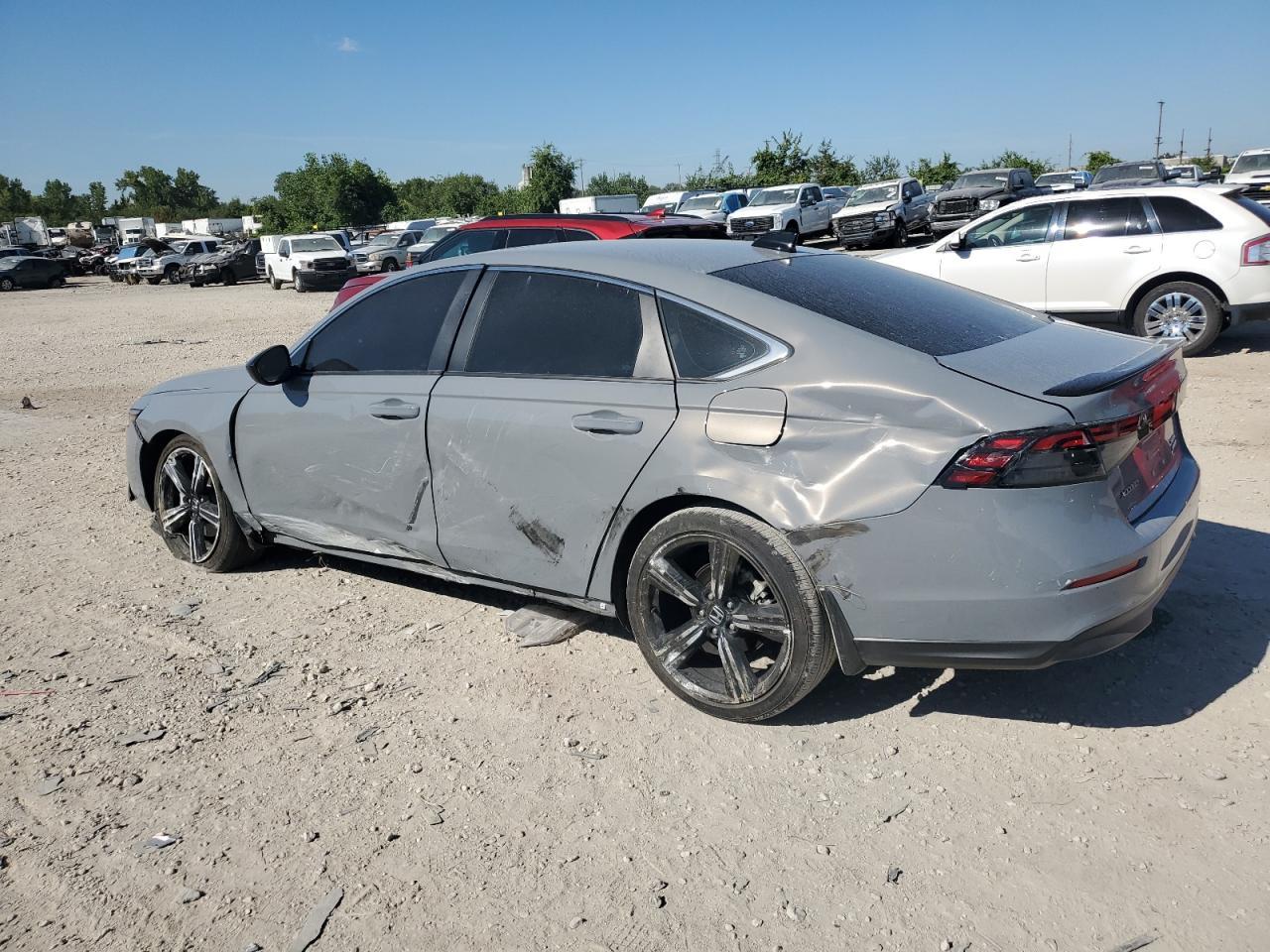 2024 Honda Accord Hybrid Sport - Image 2