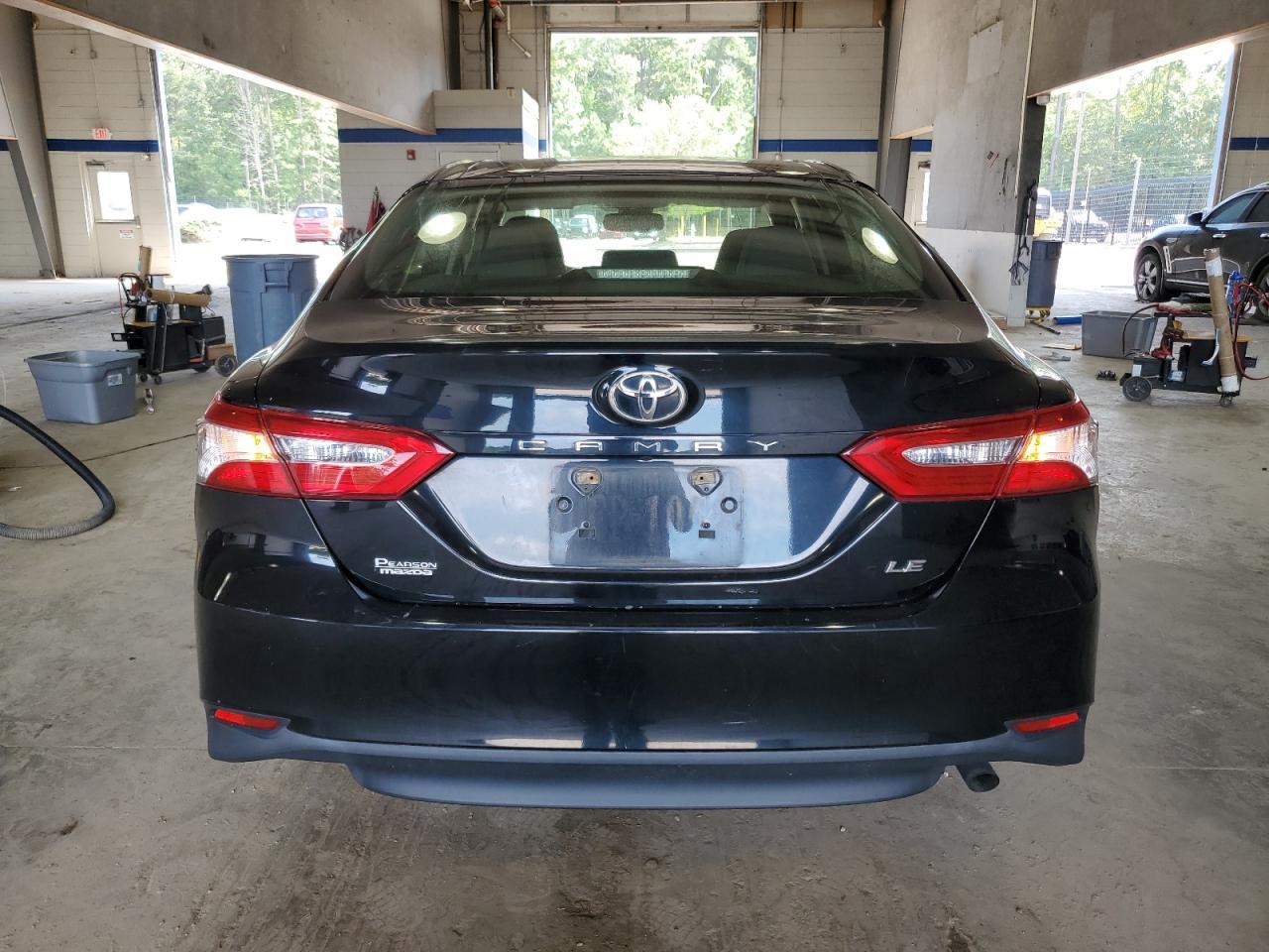 2018 Toyota Camry L - Image 6