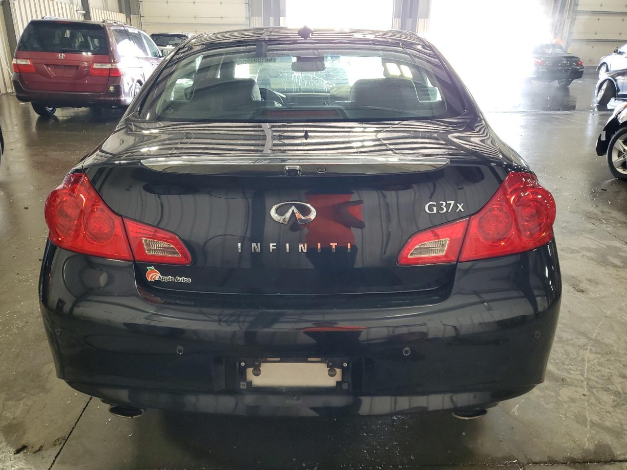 2013 Infiniti G37 - Фото 6