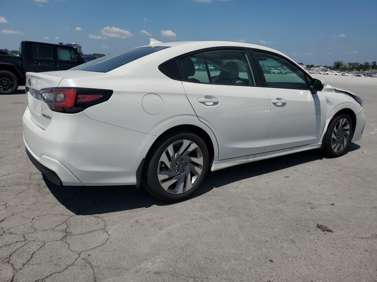 2024 Subaru Legacy Limited - Фото 3