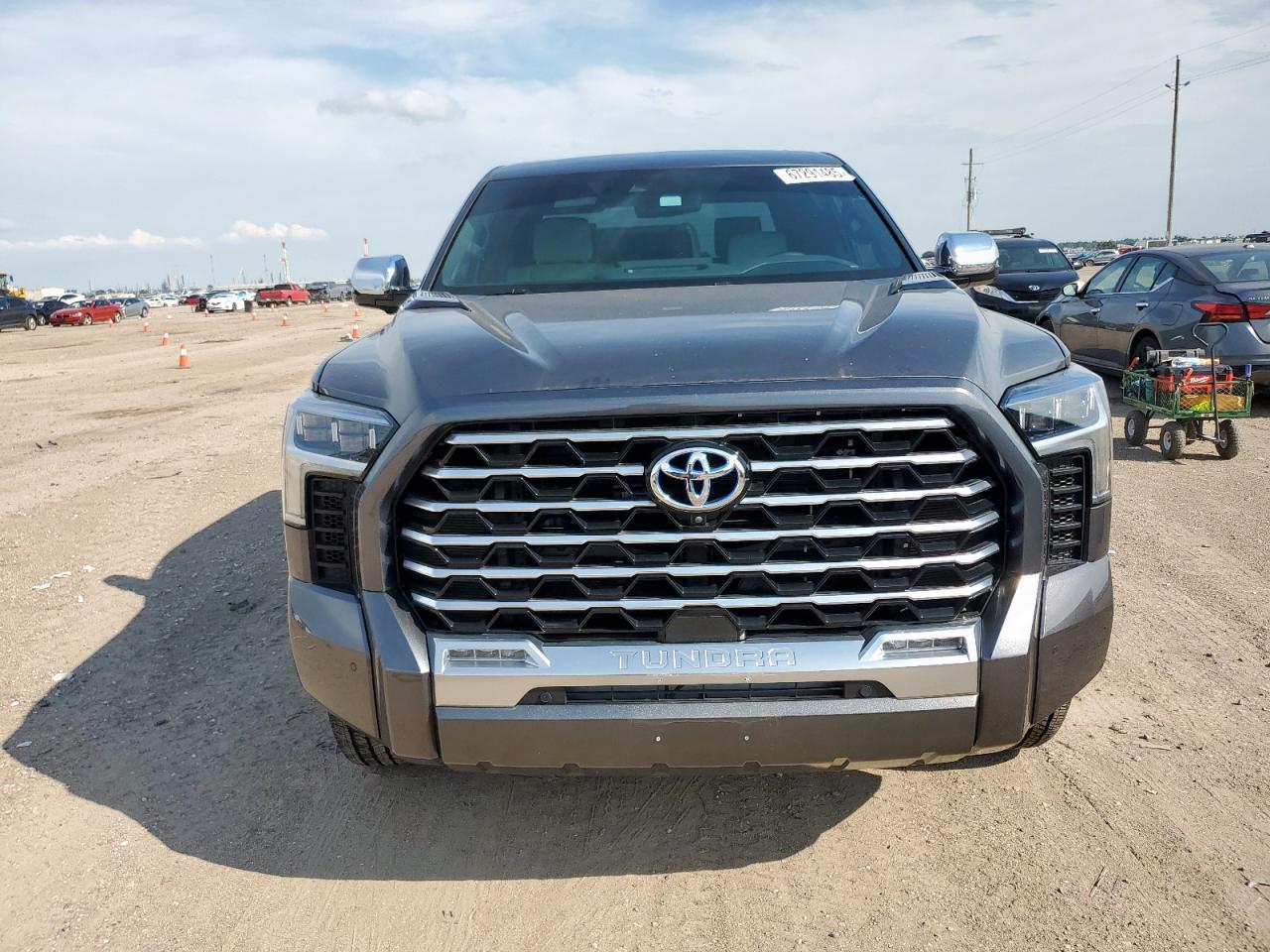 2023 Toyota Tundra Crewmax Capstone - Image 5