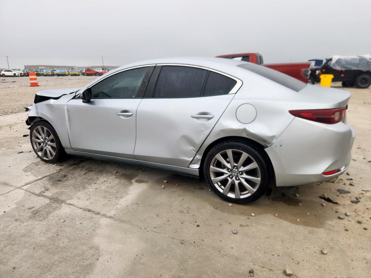 2019 Mazda 3 Preferred - Image 2