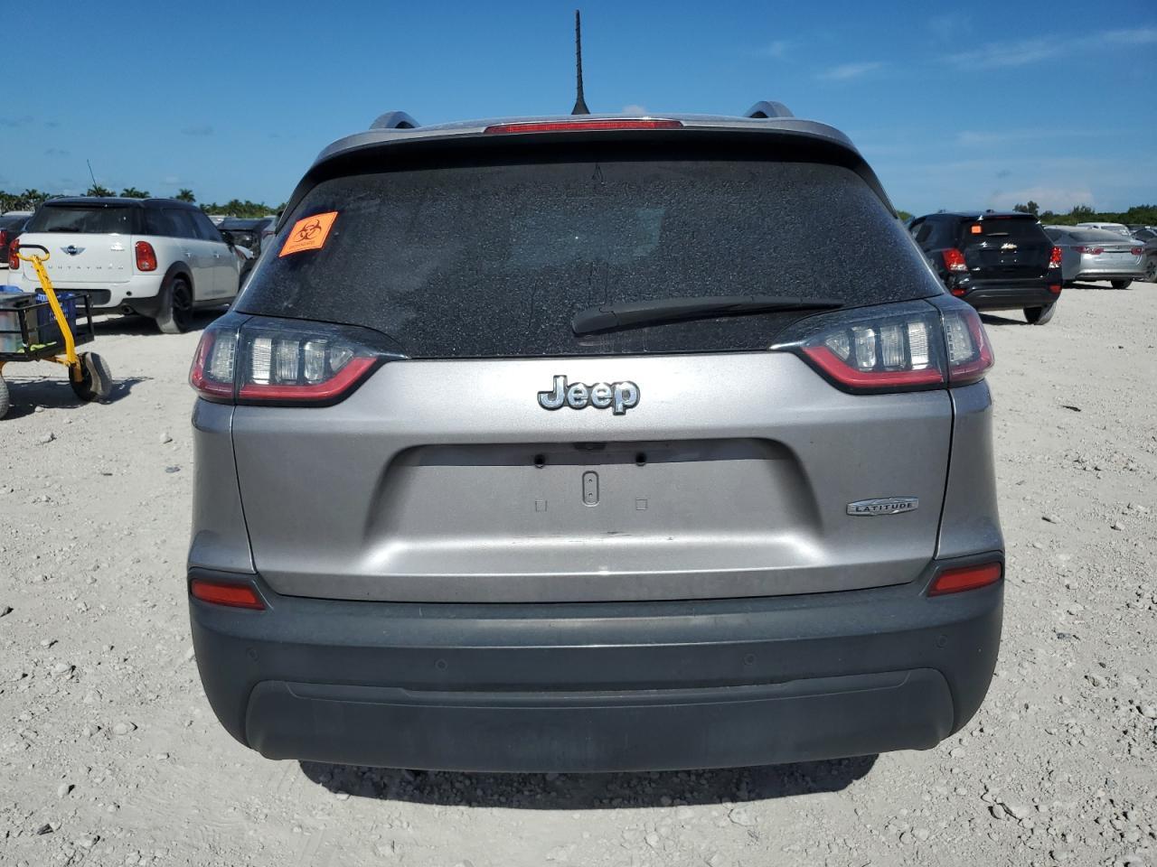 2019 Jeep Cherokee Latitude Plus - Фото 6