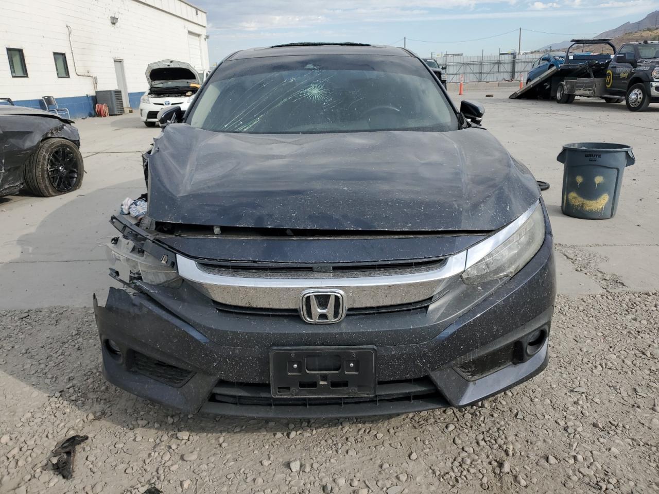 2016 Honda Civic Touring - Фото 5