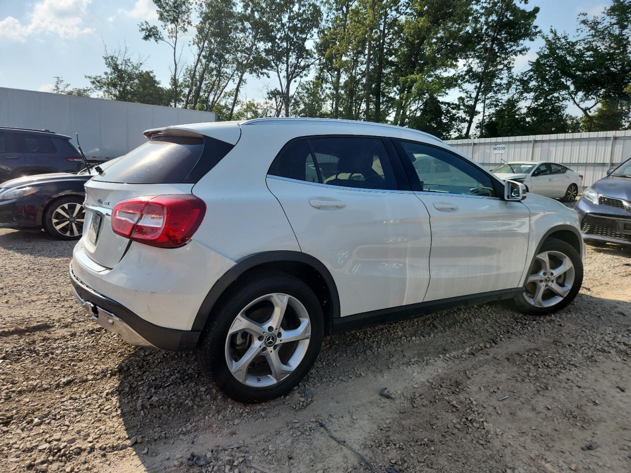 2018 Mercedes-Benz Gla 250 4Matic - Image 3