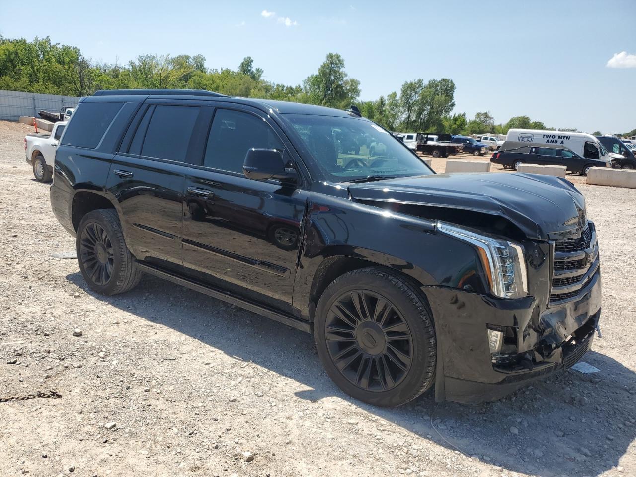 2019 Cadillac Escalade Platinum - Image 4