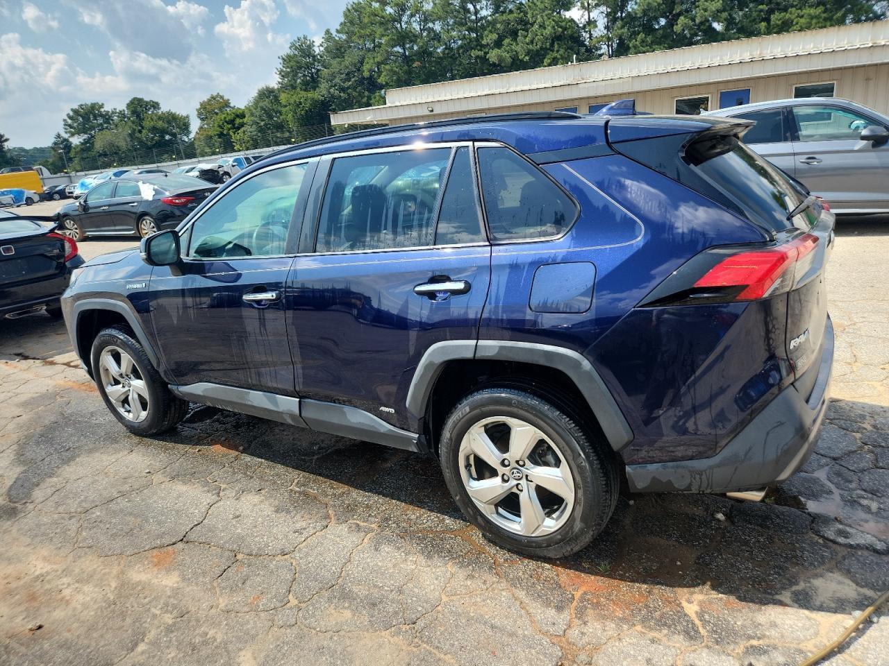 2020 Toyota Rav4 Limited - Image 2