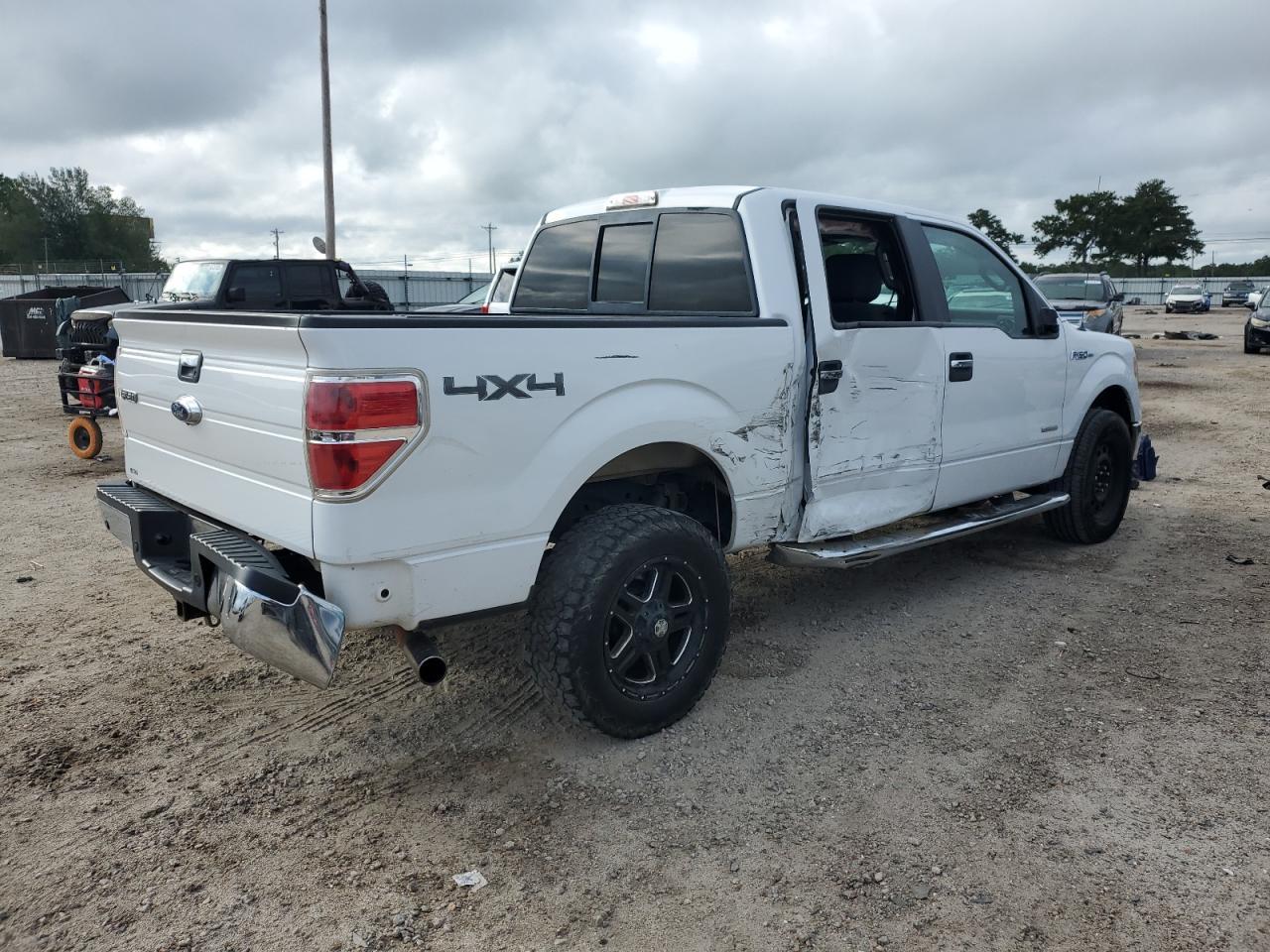 2014 Ford F150 Supercrew - Image 3