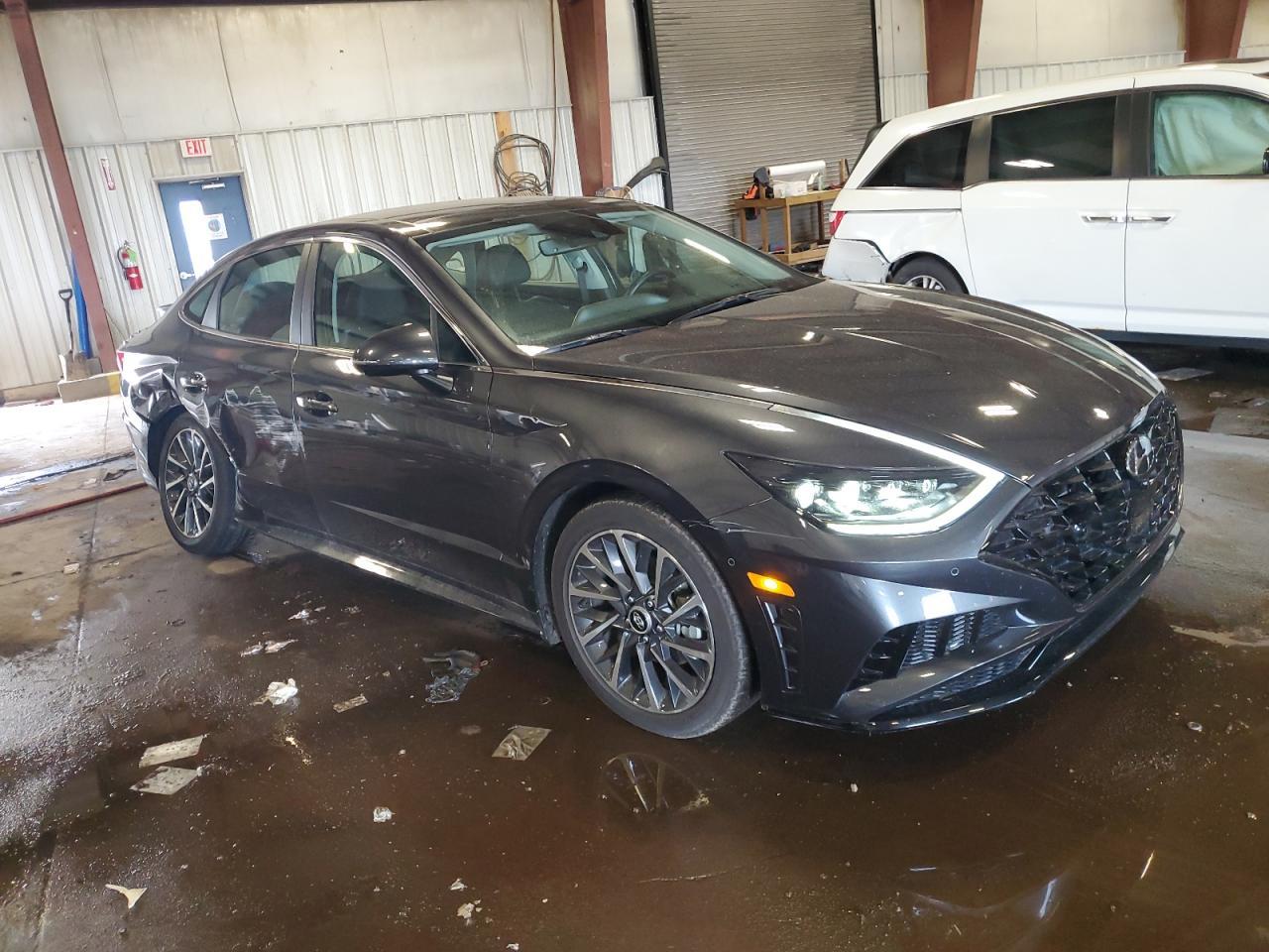 2020 Hyundai Sonata Limited Limited - Image 4