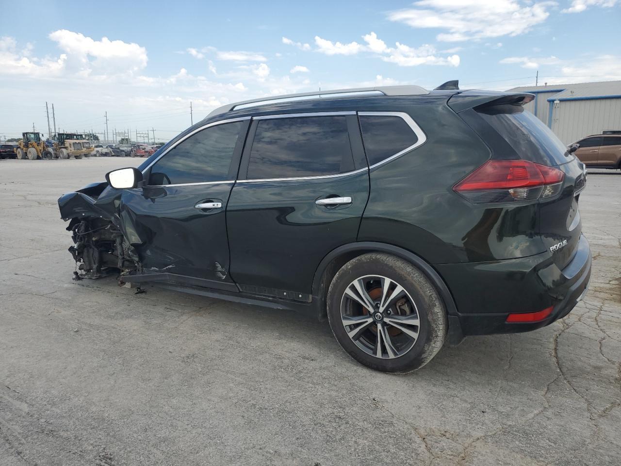 2019 Nissan Rogue S - Фото 2