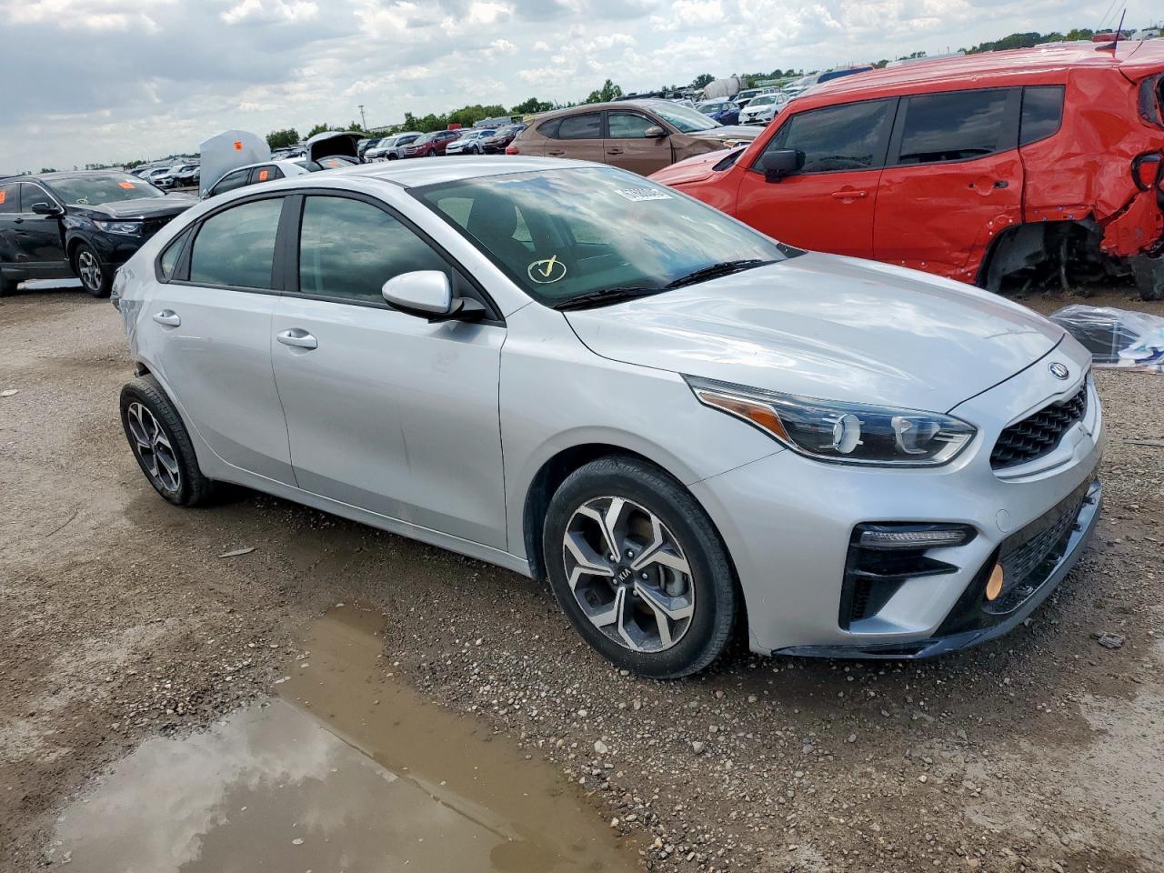 2021 Kia Forte Fe - Фото 4