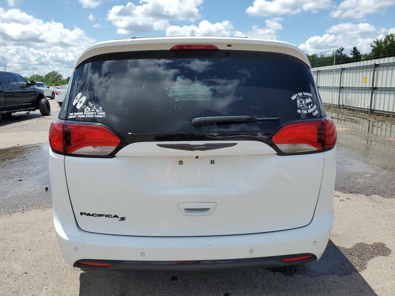 2019 Chrysler Pacifica Touring L Plus - Фото 6