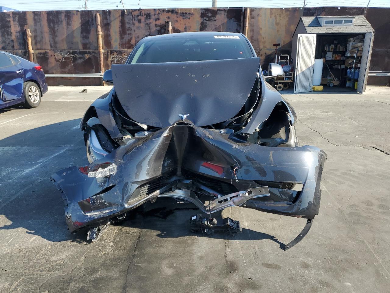 2025 Tesla Model Y - Фото 5