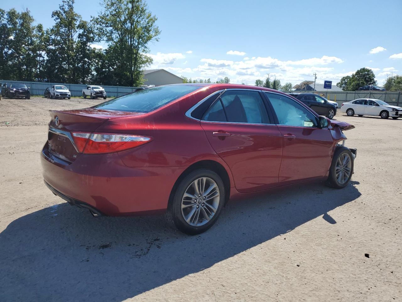 2015 Toyota Camry Le - Image 3