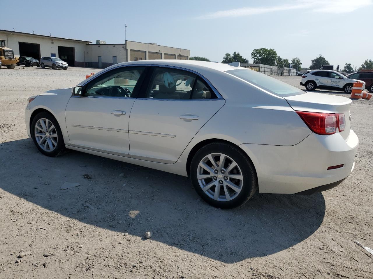 2013 Chevrolet Malibu 2Lt - Фото 2