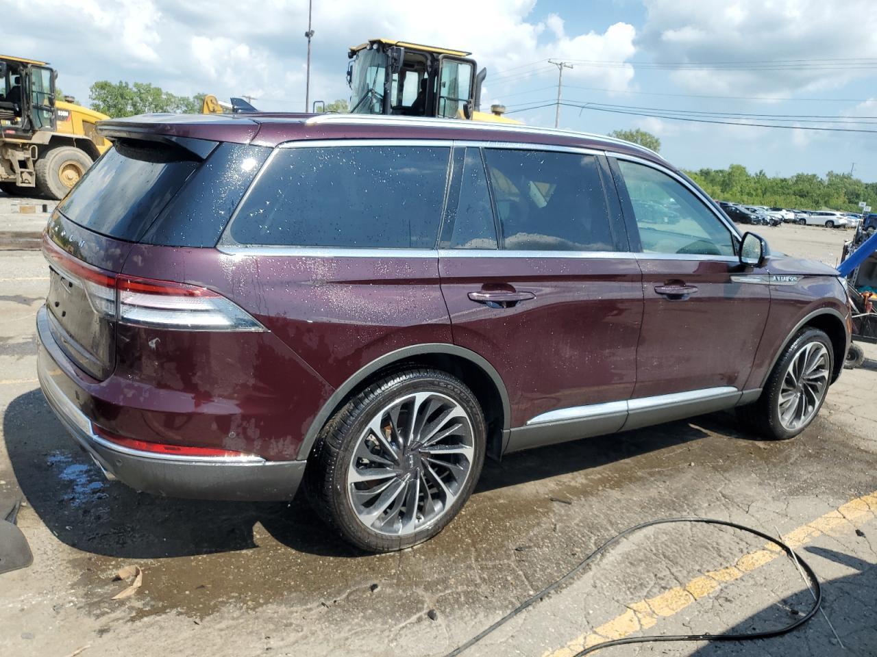 2024 Lincoln Aviator Reserve - Image 3