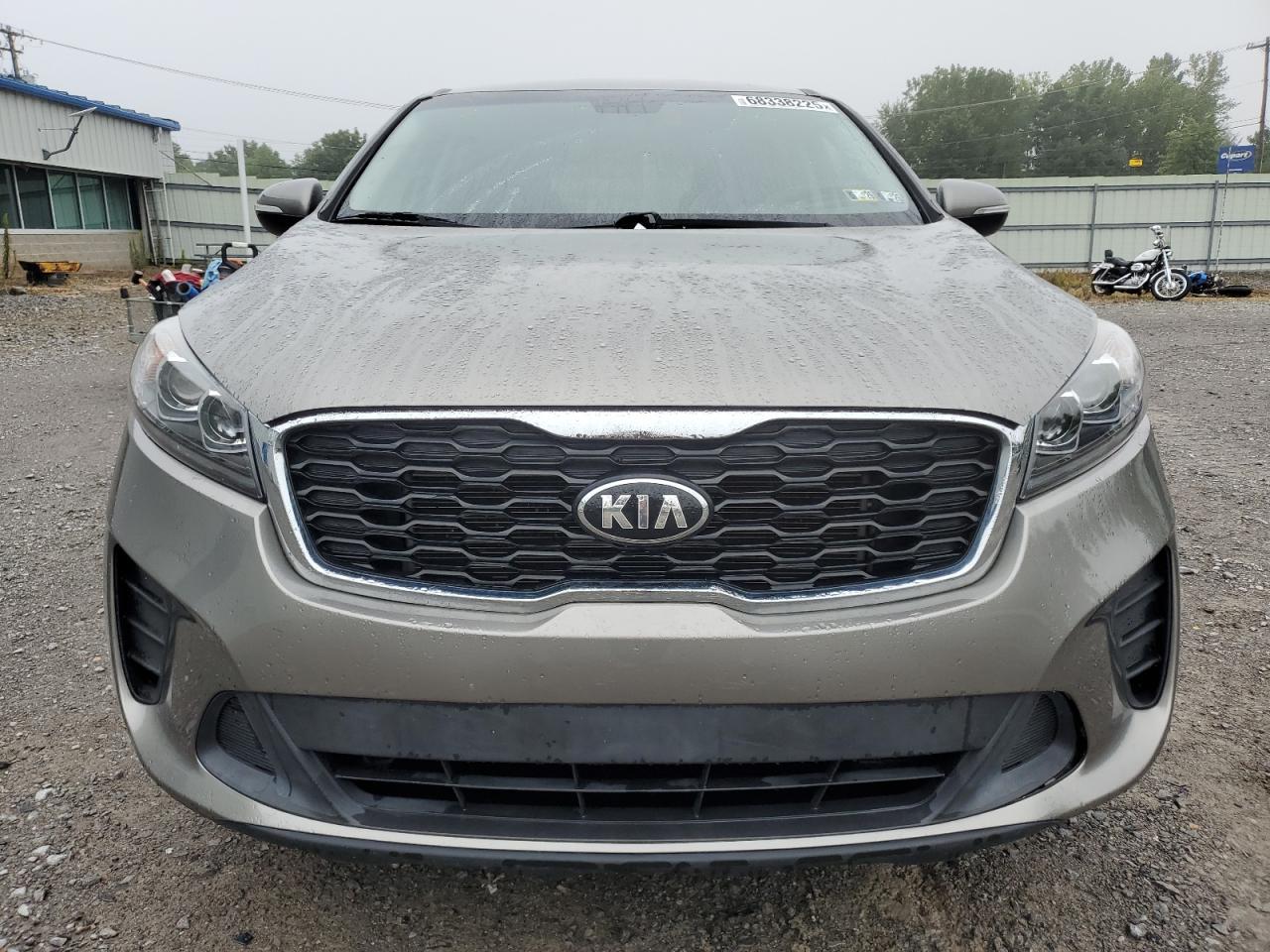 2019 Kia Sorento L - Image 5