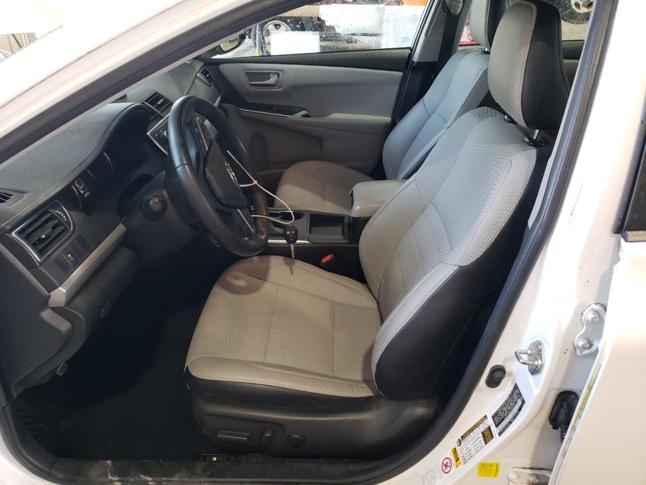 2016 Toyota Camry Le - Image 7