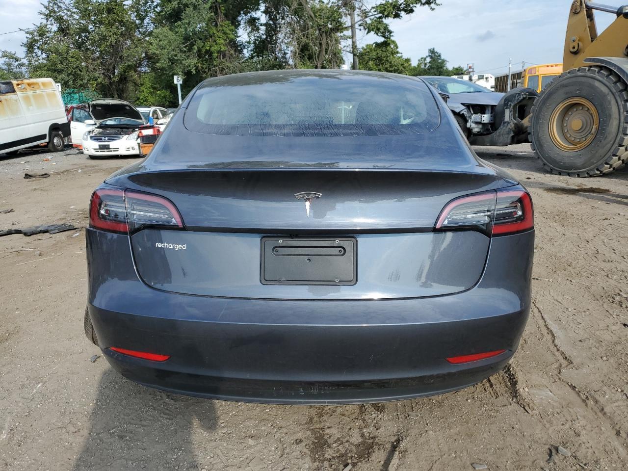 2023 Tesla Model 3 - Image 6