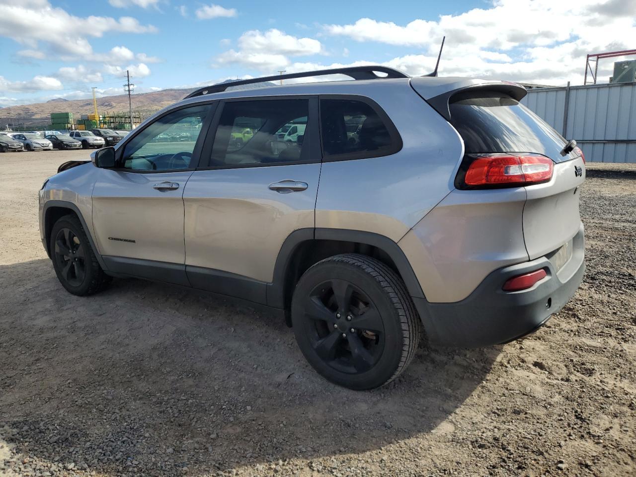 2018 Jeep Cherokee Latitude - Фото 2