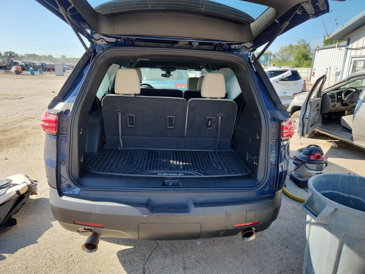 2023 Chevrolet Traverse Ls - Фото 6