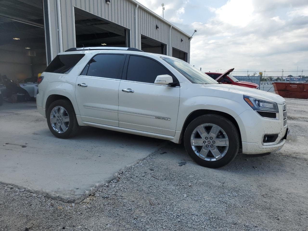 2015 GMC Acadia Denali - Фото 4