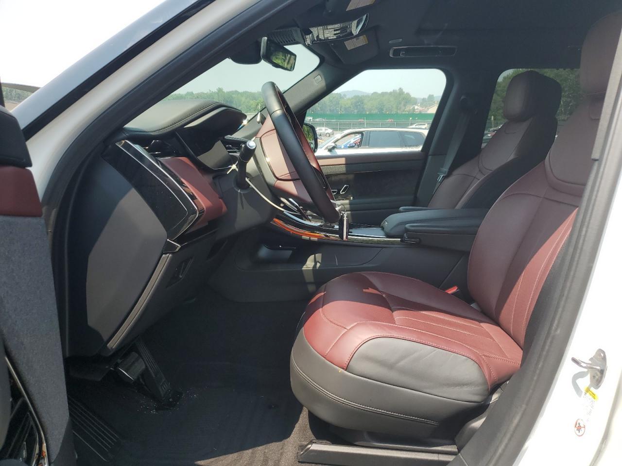 2024 Land Rover Range Rover Sport Dynamic Se - Image 7