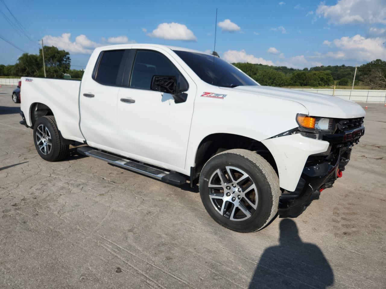 2019 Chevrolet Silverado K1500 Trail Boss Custom - Image 4
