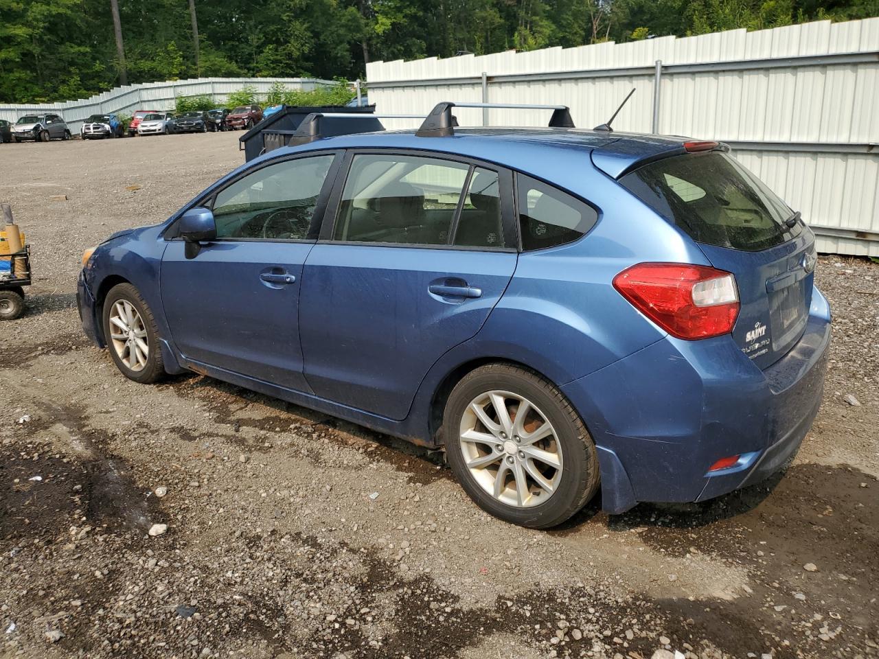 2014 Subaru Impreza Premium - Фото 2
