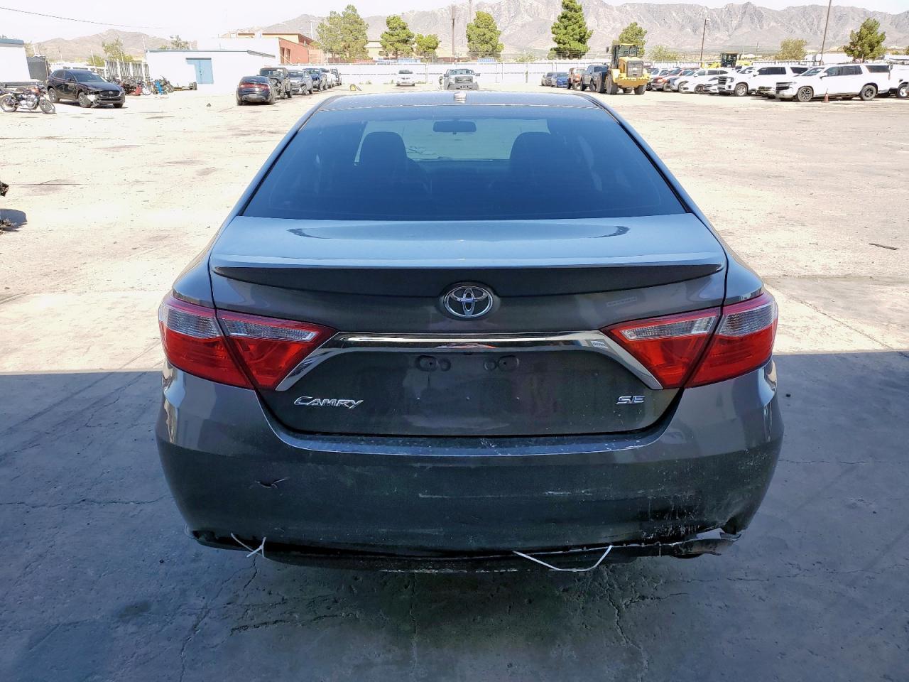 2017 Toyota Camry Le - Image 6