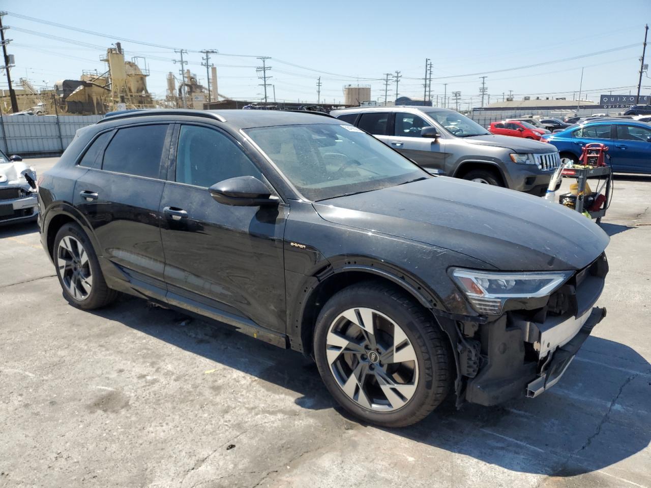 2021 Audi E-Tron Premium - Фото 4