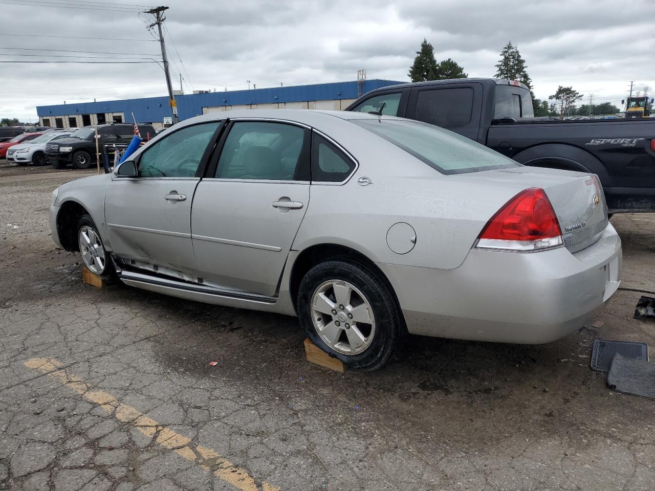2007 Chevrolet Impala Lt - Image 2