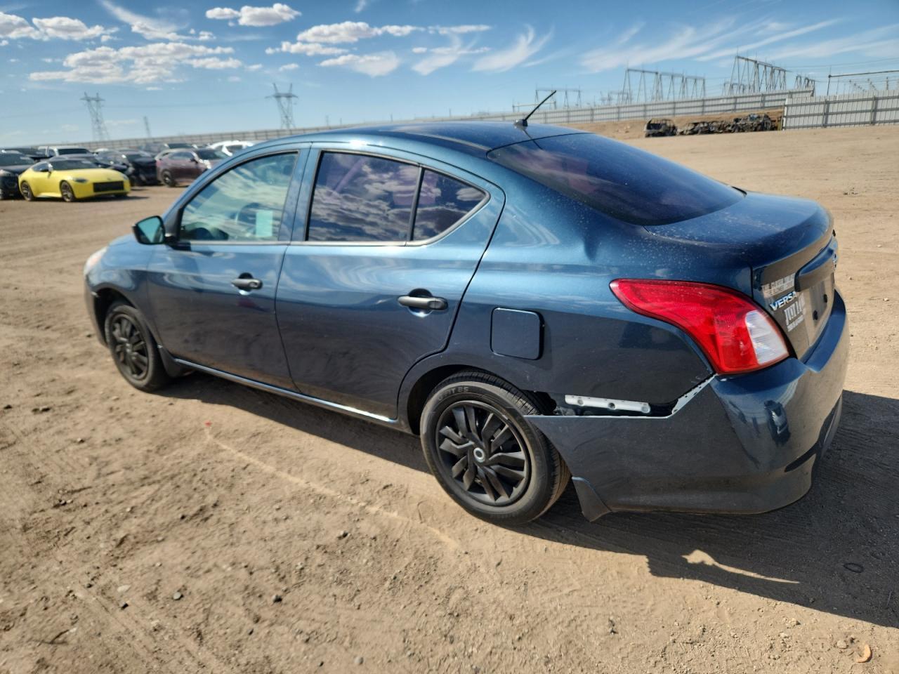 2016 Nissan Versa S - Image 2