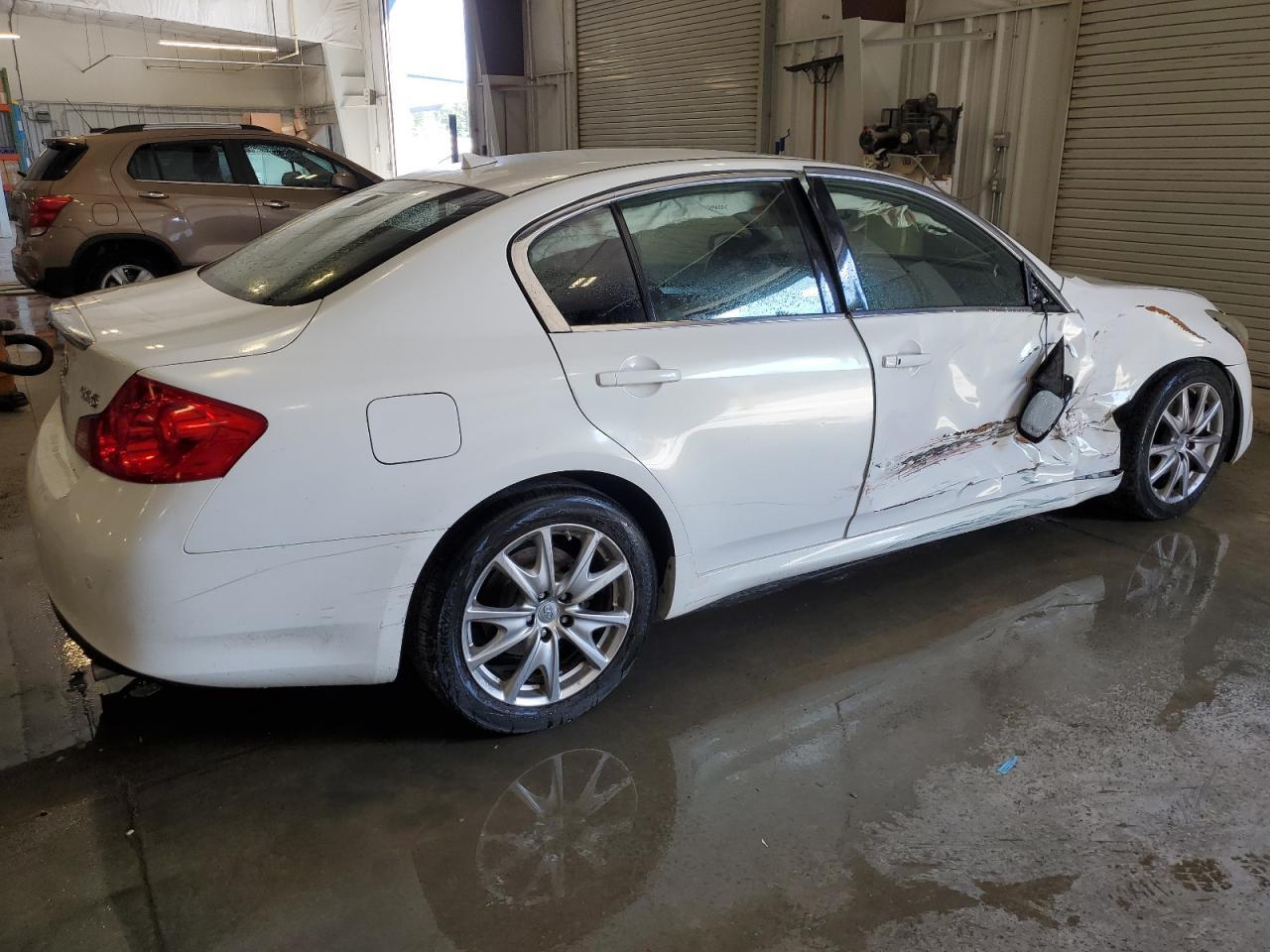 2012 Infiniti G37 - Image 3