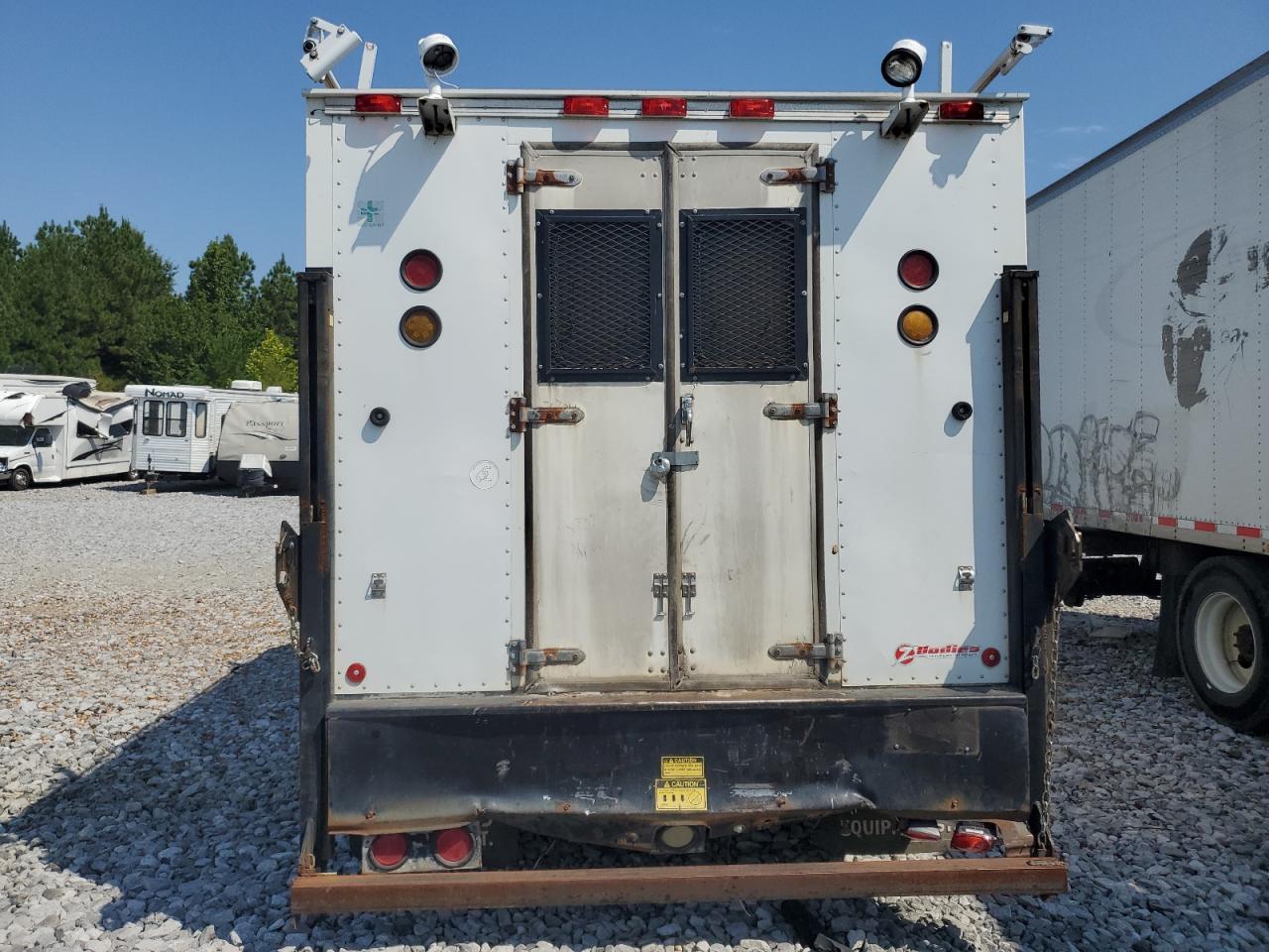 2009 Ford Econoline E450 Super Duty Cutaway Van - Фото 6