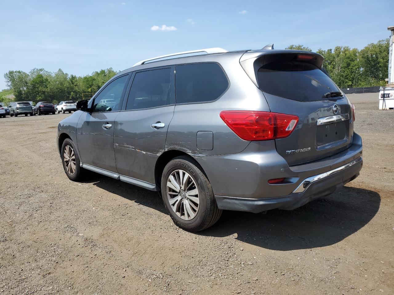 2019 Nissan Pathfinder S S - Фото 2
