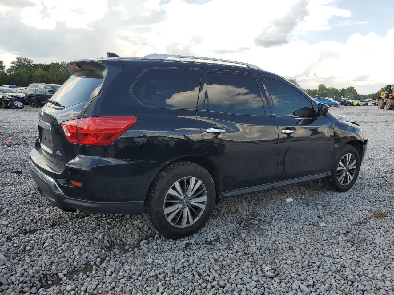 2020 Nissan Pathfinder Sl - Image 3