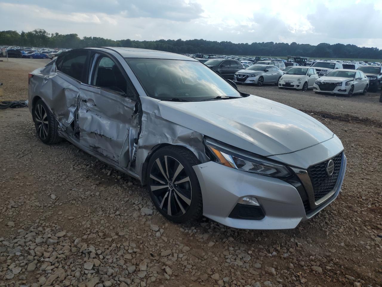 2019 Nissan Altima Sr - Фото 4
