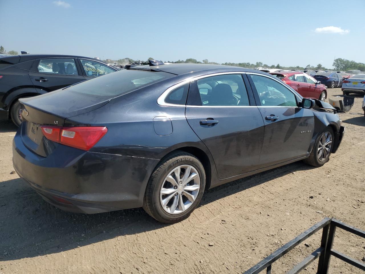 2023 Chevrolet Malibu Lt - Фото 3