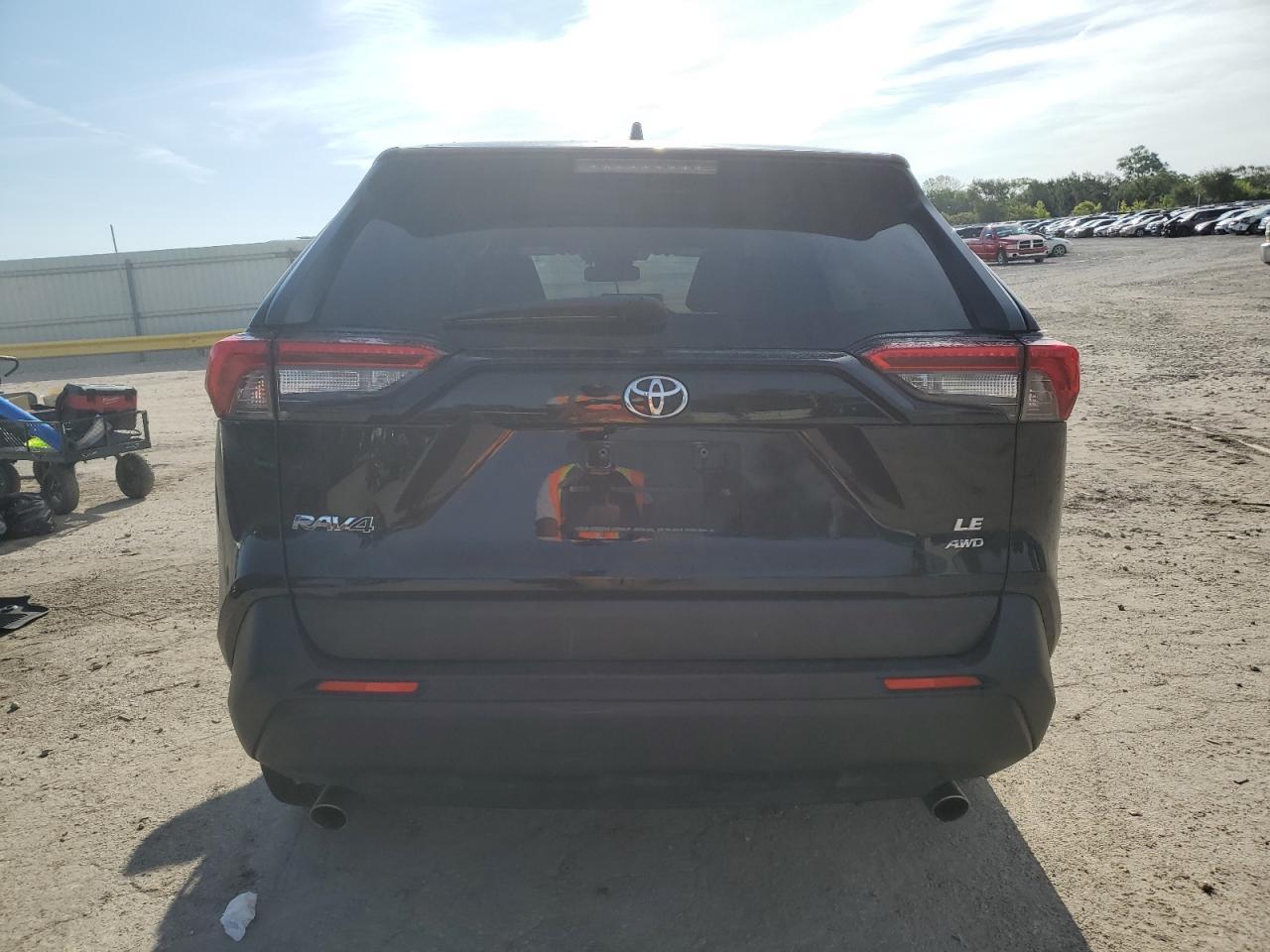 2019 Toyota Rav4 Le - Image 6