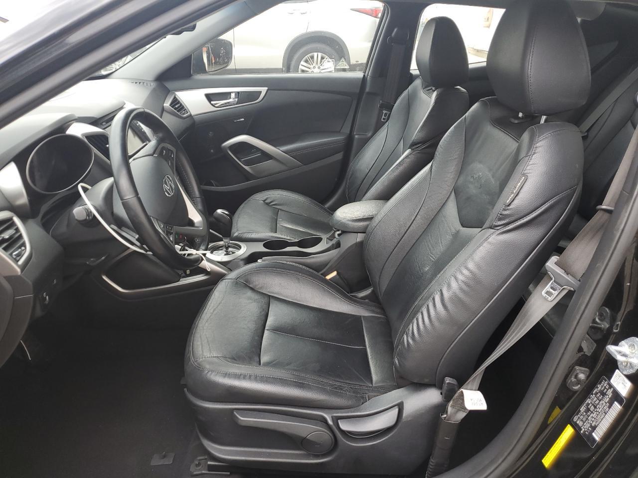 2015 Hyundai Veloster - Image 7