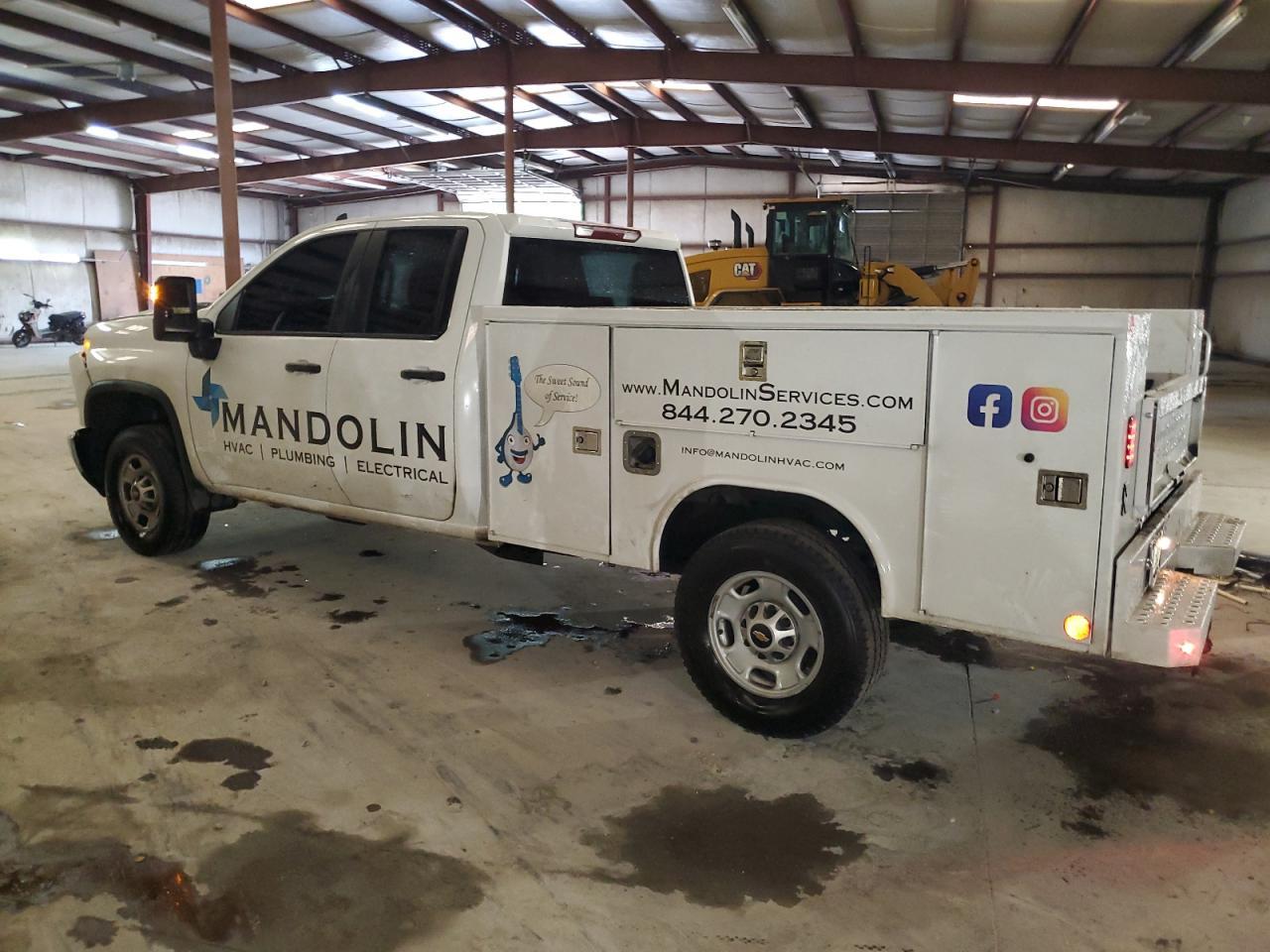 2024 Chevrolet Silverado C2500 Heavy Duty - Фото 2