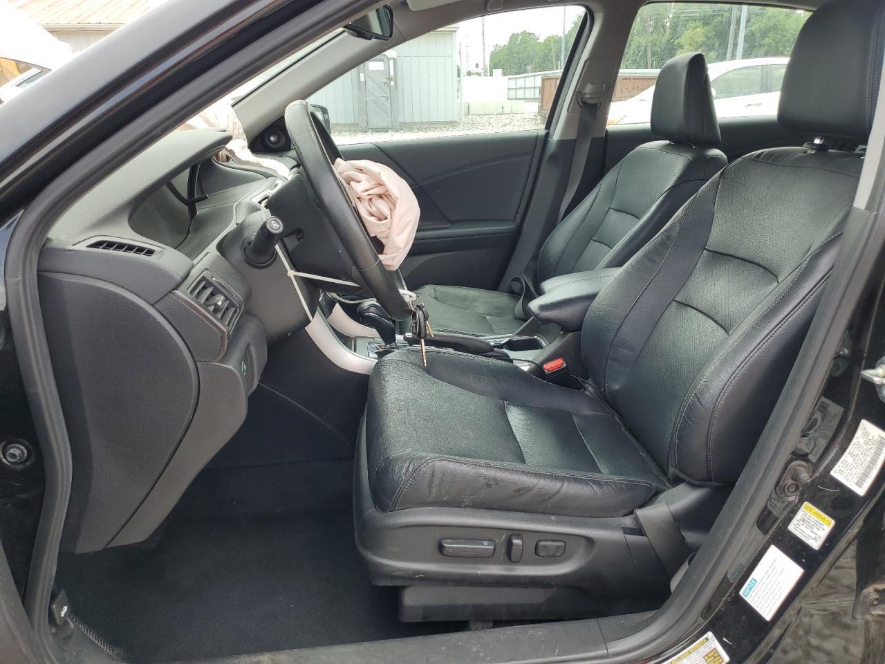 2015 Honda Accord Touring Hybrid - Image 7