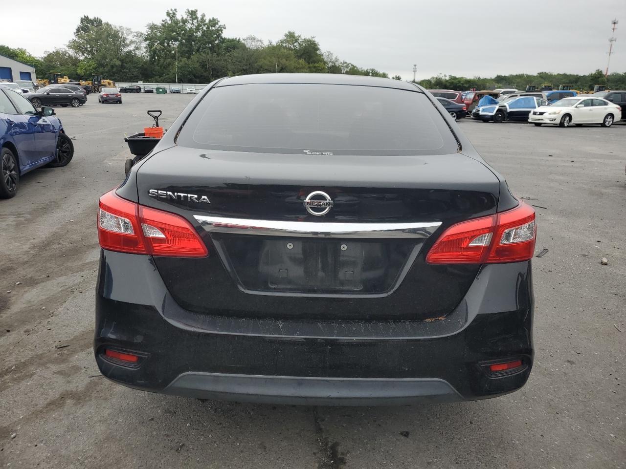 2016 Nissan Sentra S - Фото 6