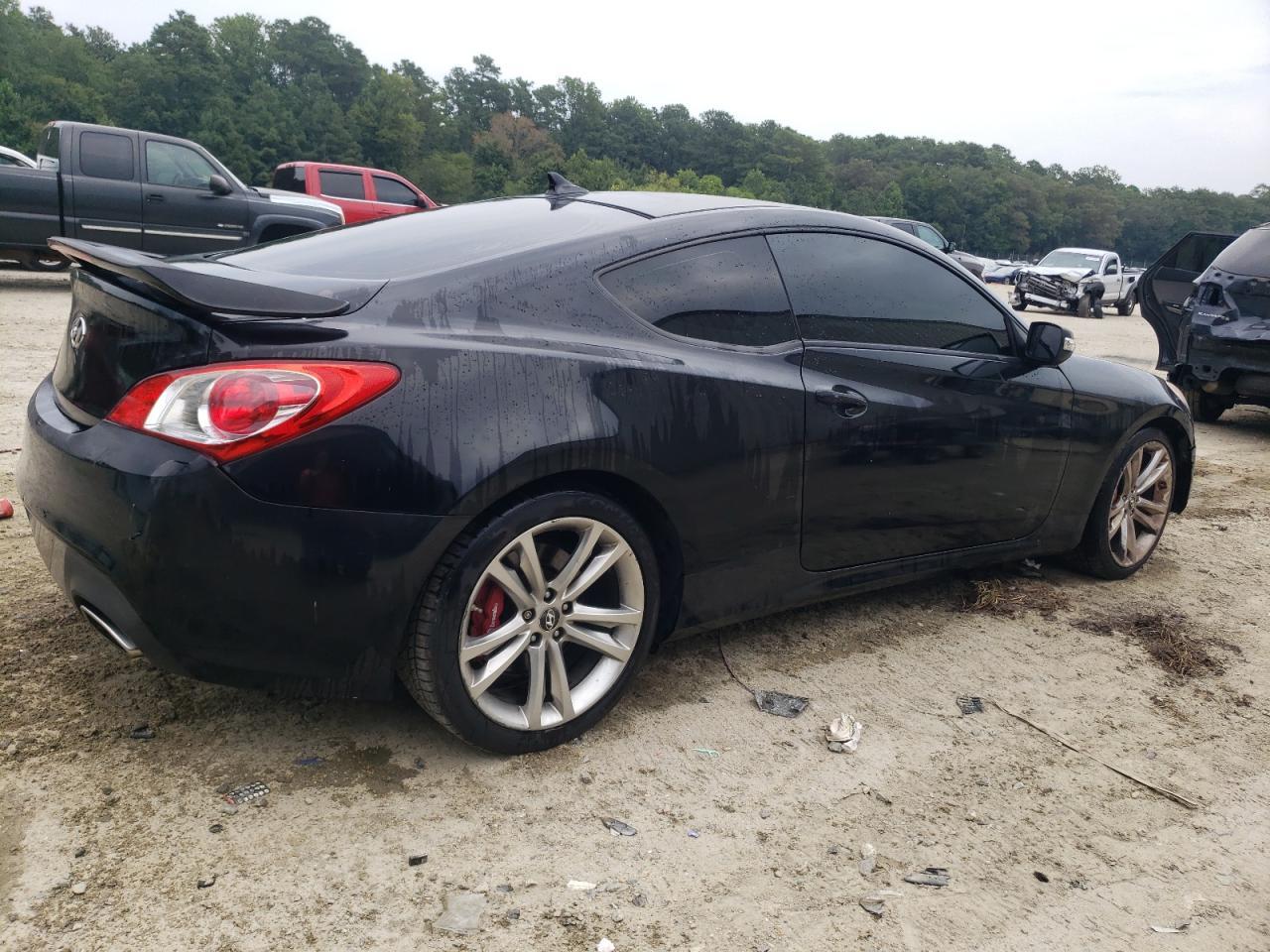2011 Hyundai Genesis Coupe 3.8L Track - Image 3