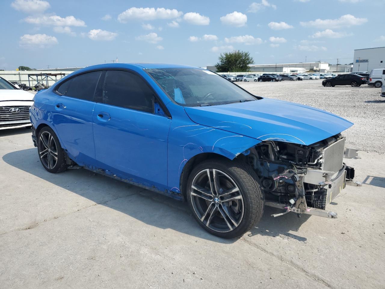 2021 BMW 228I - Фото 4