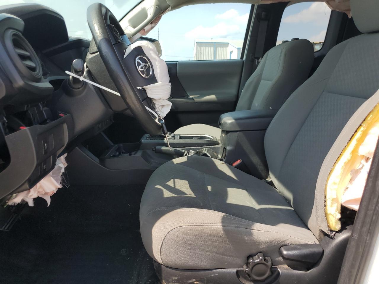 2020 Toyota Tacoma Access Cab - Image 7