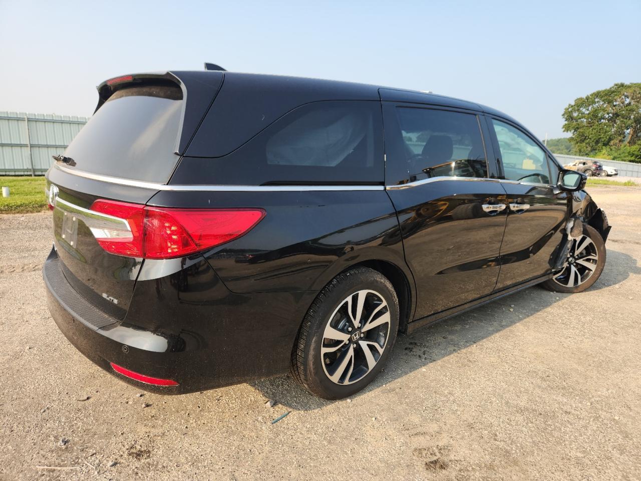 2019 Honda Odyssey Elite - Фото 3